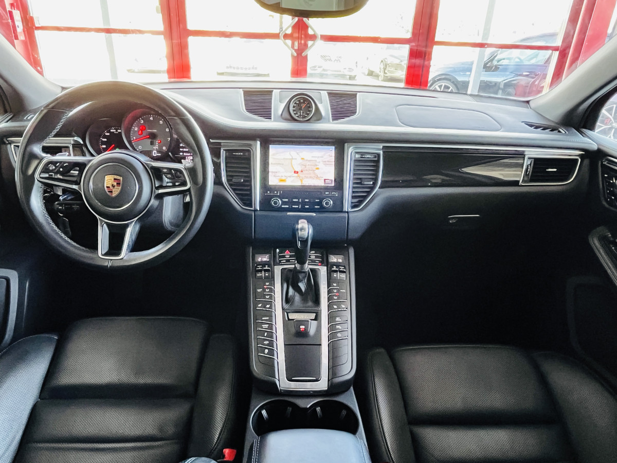 PORSCHE MACAN S  3,0 V6 340 4X4 PDK ATTELAGE TOIT PANORAMIQUE  GPS CAMERA 360  HIFI BOSE APPLE CARPLAY PCM  PASM PACK CARBON REGULATEUR ADAPTATIF  SUSPENSION PNEUMATIQUE  PACK CHRONO SPORT JANTES  21 EXCELLENT ETAT