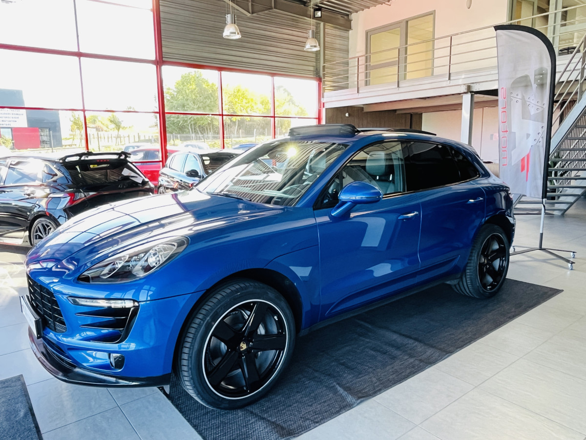 PORSCHE MACAN S DIESEL 3,0 V6 258 4X4 PDK  PASM PDLS PCM GPS TOIT PANORAMIQUE CAMERA REGULATEUR LIMITEUR BOUSSOLE  HIFI BOSE BI-XENON PACK SPORT DESIGN PACK CONFORT JANTES TURBO 21