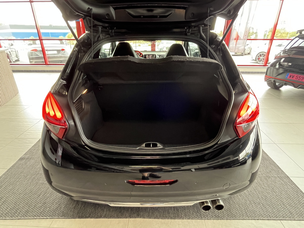 PEUGEOT 208 GTI BPS 1,6 208 GPS CAMERA APPLE CARPLAY HIFI JBL REGULATEUR LIMITEUR PARK PILOT FEUX HALOGENE JANTES 18  EXCELLENT ETAT