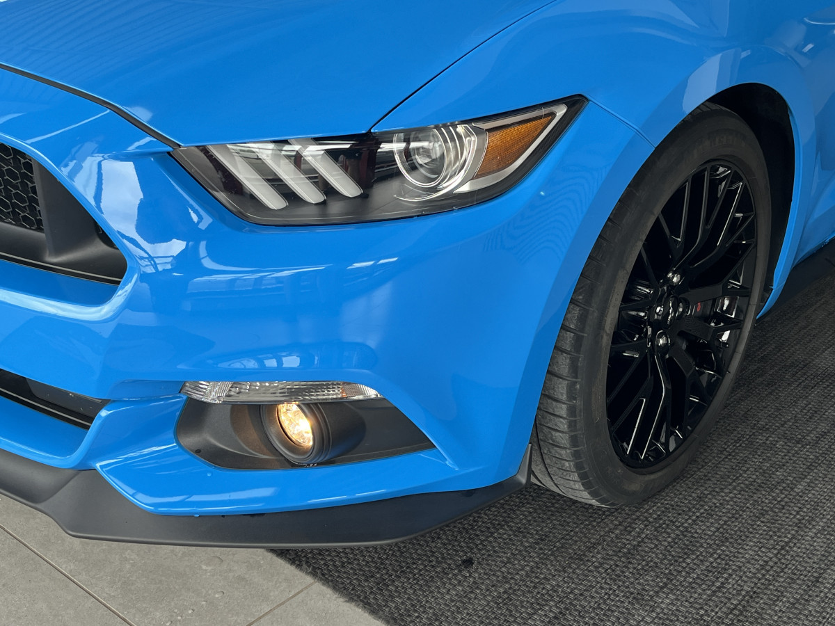 FORD MUSTANG FASTBACK 5,0 V8 421 GT GPS CAMERA REGULATEUR LIMITEUR KEYLESS ECHAPPEMENT A CLAPET HIFI SOUND   PARK PILOT APPLE CARPLAY FEUX BI-XENON JANTES 19 EXCELLENT ETAT
