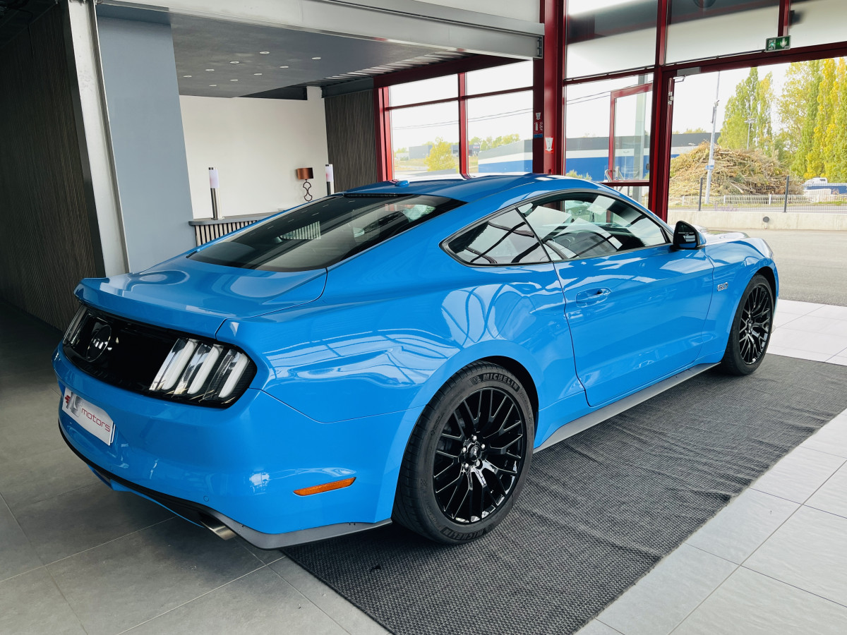 FORD MUSTANG FASTBACK 5,0 V8 421 GT GPS CAMERA REGULATEUR LIMITEUR KEYLESS ECHAPPEMENT A CLAPET HIFI SOUND   PARK PILOT APPLE CARPLAY FEUX BI-XENON JANTES 19 EXCELLENT ETAT