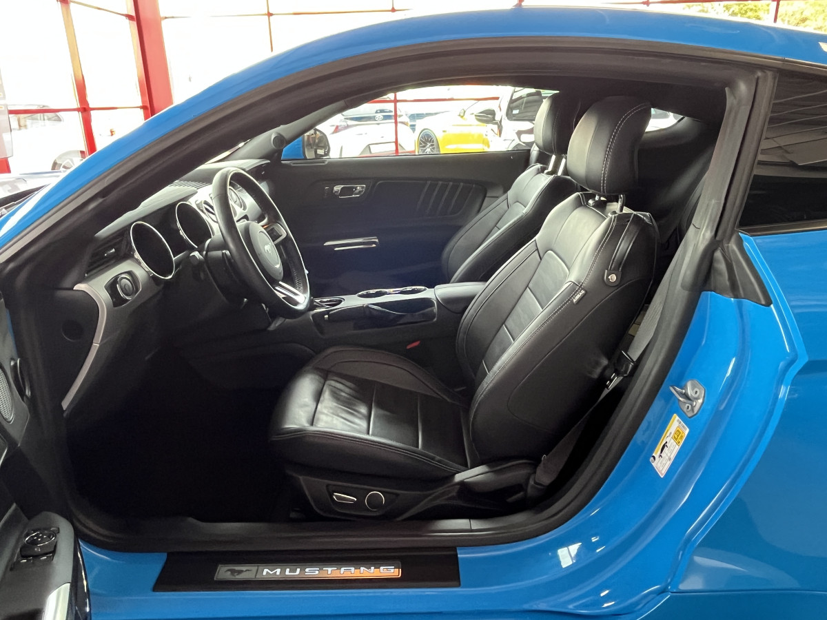 FORD MUSTANG FASTBACK 5,0 V8 421 GT GPS CAMERA REGULATEUR LIMITEUR KEYLESS ECHAPPEMENT A CLAPET HIFI SOUND   PARK PILOT APPLE CARPLAY FEUX BI-XENON JANTES 19 EXCELLENT ETAT