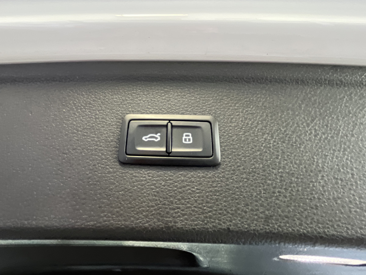 AUDI Q5 S-LINE 2,0 TDI 190 QUATTRO  S-TRONIC 7 TOIT PANORAMIQUE OUVRANT GPS CAMERA APPLE CARPLAY KEYLESS REGULATEUR LIMITEUR FEUX LED PARK PILOT JANTES ROTOR 19