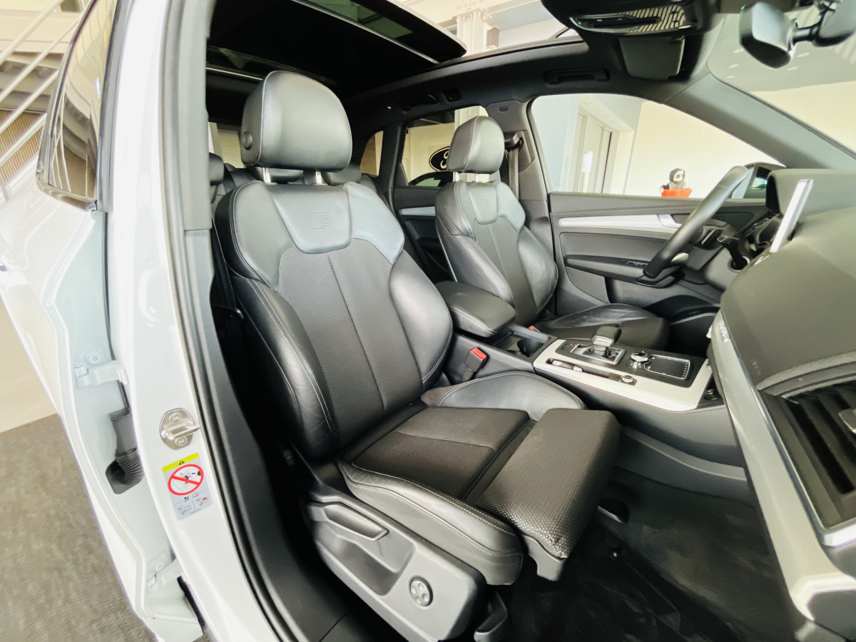 AUDI Q5 S-LINE 2,0 TDI 190 QUATTRO  S-TRONIC 7 TOIT PANORAMIQUE OUVRANT GPS CAMERA APPLE CARPLAY KEYLESS REGULATEUR LIMITEUR FEUX LED PARK PILOT JANTES ROTOR 19