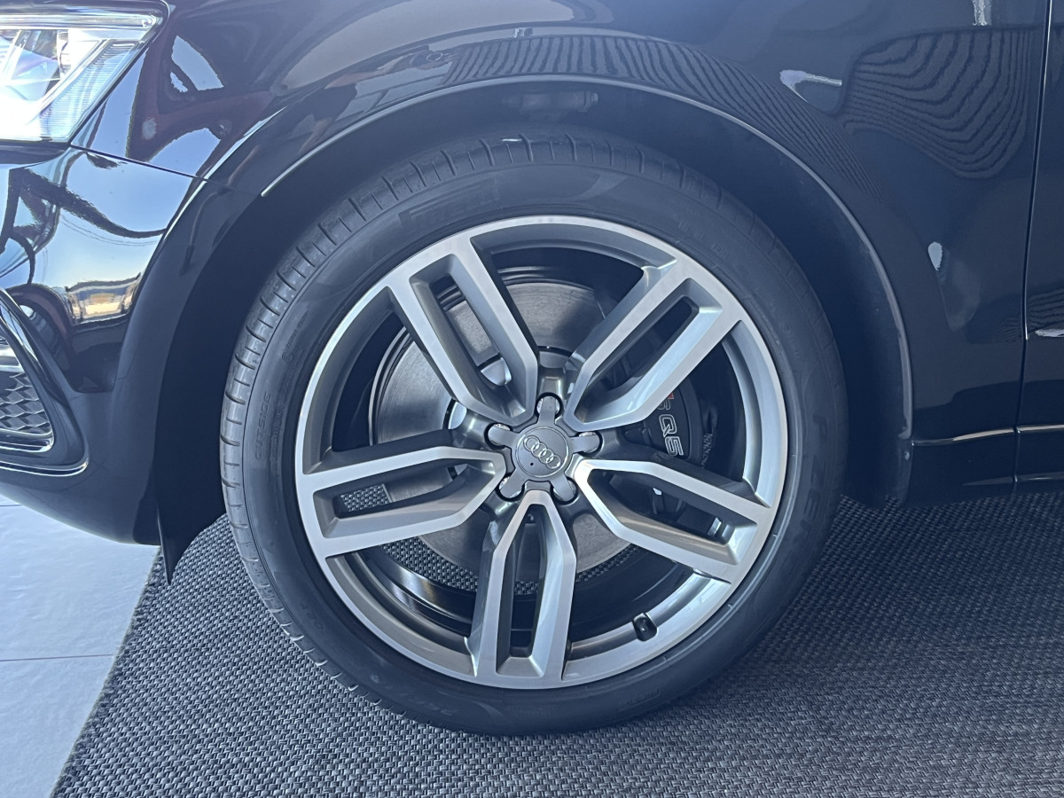 AUDI SQ5 3,0  TDI V6 313 BVA8 QUATTRO ATTELAGE  TOIT PANORAMIQUE OUVRANT  GPS CAMERA HIFI B&O KEYLESS REGULATEUR ADAPTATIF FULL CUIR  BI-XENON  PARK PILOT  PACK CARBON DRIVE SELECT JANTE 21  EXCELLENT ETAT