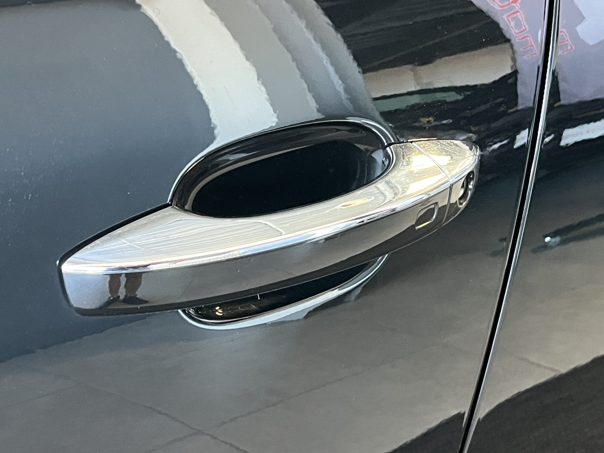 AUDI SQ5 3,0  TDI V6 313 BVA8 QUATTRO ATTELAGE  TOIT PANORAMIQUE OUVRANT  GPS CAMERA HIFI B&O KEYLESS REGULATEUR ADAPTATIF FULL CUIR  BI-XENON  PARK PILOT  PACK CARBON DRIVE SELECT JANTE 21  EXCELLENT ETAT