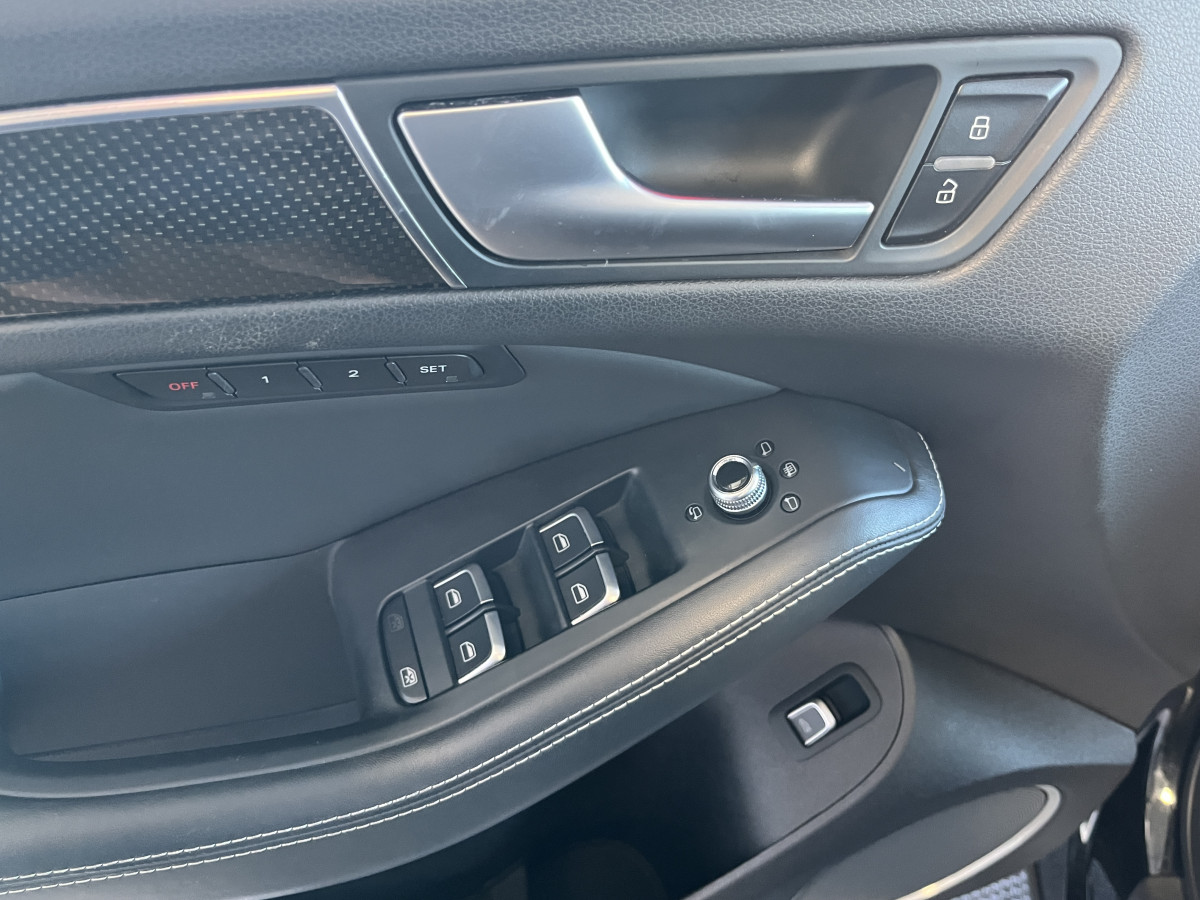 AUDI SQ5 3,0  TDI V6 313 BVA8 QUATTRO ATTELAGE  TOIT PANORAMIQUE OUVRANT  GPS CAMERA HIFI B&O KEYLESS REGULATEUR ADAPTATIF FULL CUIR  BI-XENON  PARK PILOT  PACK CARBON DRIVE SELECT JANTE 21  EXCELLENT ETAT