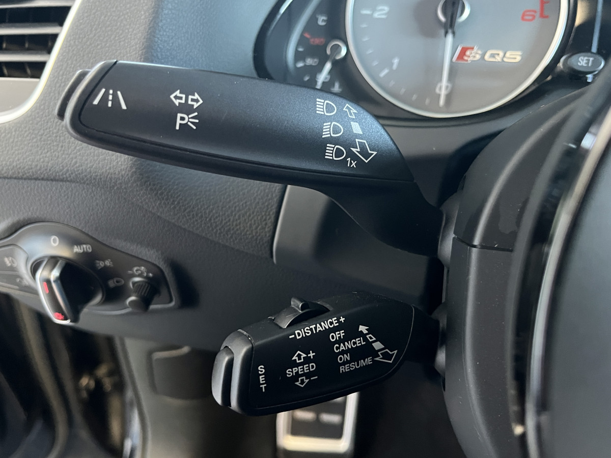 AUDI SQ5 3,0  TDI V6 313 BVA8 QUATTRO ATTELAGE  TOIT PANORAMIQUE OUVRANT  GPS CAMERA HIFI B&O KEYLESS REGULATEUR ADAPTATIF FULL CUIR  BI-XENON  PARK PILOT  PACK CARBON DRIVE SELECT JANTE 21  EXCELLENT ETAT