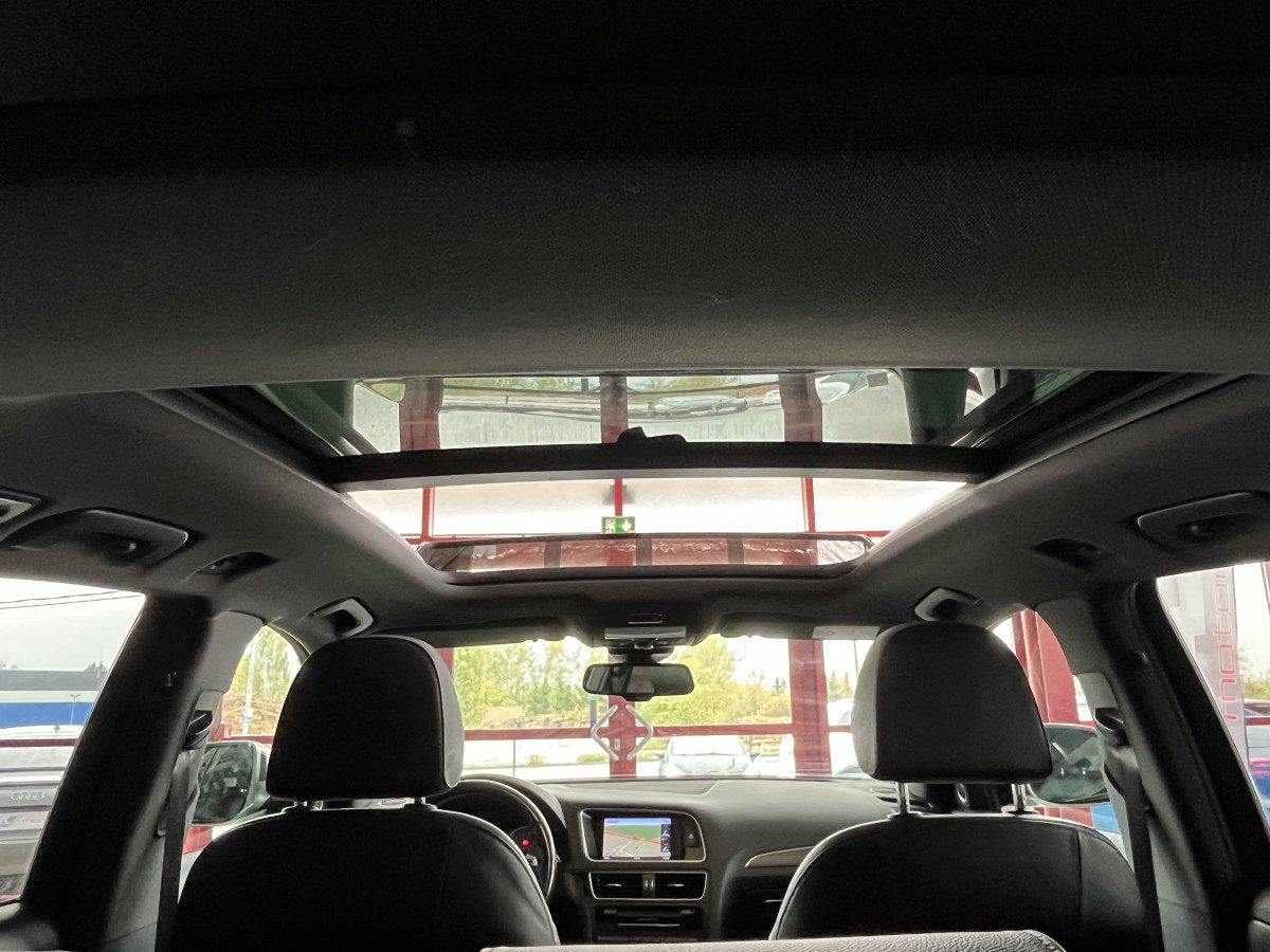 AUDI SQ5 3,0  TDI V6 313 BVA8 QUATTRO ATTELAGE TOIT PANORAMIQUE OUVRANT  GPS CAMERA HIFI B&O KEYLESS REGULATEUR ADAPTATIF  BI-XENON  PARK PILOT  DRIVE SELECT JANTES 20  EXCELLENT ETAT
