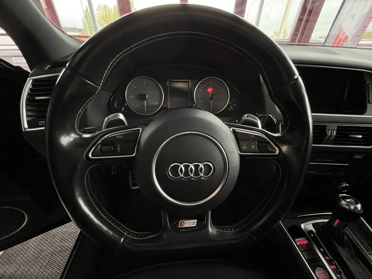 AUDI SQ5 3,0  TDI V6 313 BVA8 QUATTRO ATTELAGE TOIT PANORAMIQUE OUVRANT  GPS CAMERA HIFI B&O KEYLESS REGULATEUR ADAPTATIF  BI-XENON  PARK PILOT  DRIVE SELECT JANTES 20  EXCELLENT ETAT