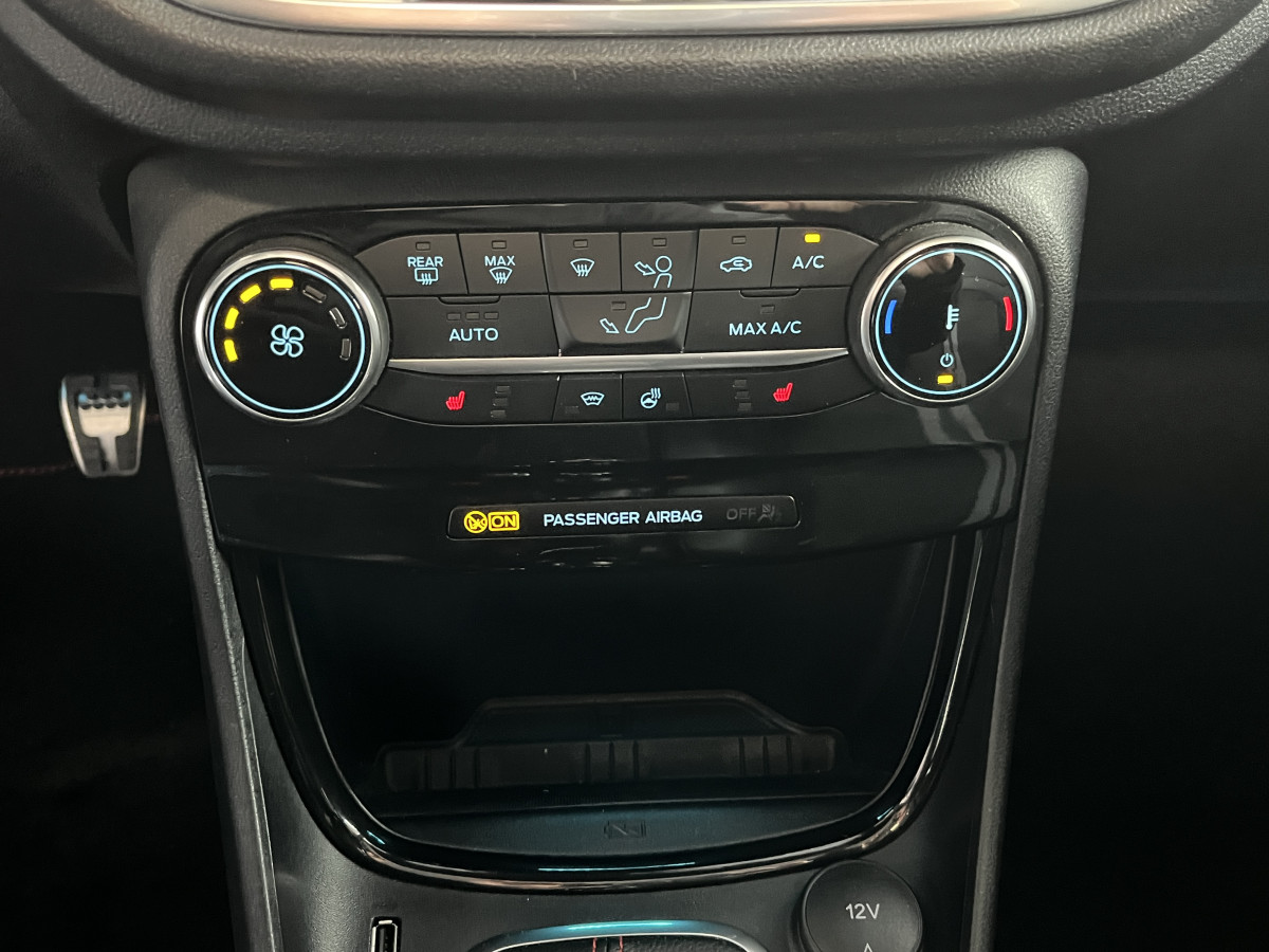 FORD PUMA ST 1,5 200  PHASE 2 PACK PERFORMANCE DIFFERENTIEL ATTELAGE GPS CAMERA  TOIT PANORAMIQUE FEUX FULL LED HIFI B&O APPLE CAR PLAY PACK HIVER PARK PILOT  KEYLESS BLEU AZURA  ETAT NEUF