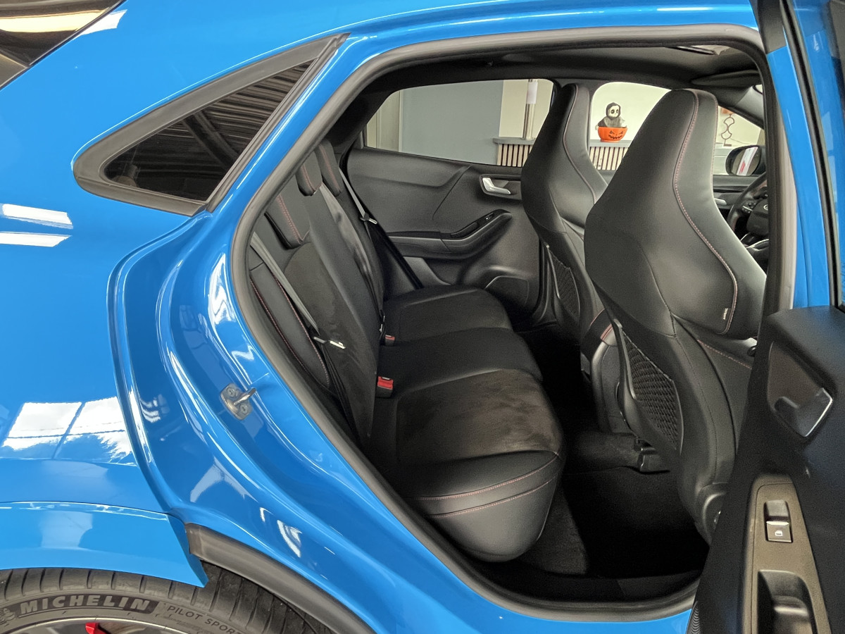 FORD PUMA ST 1,5 200  PHASE 2 PACK PERFORMANCE DIFFERENTIEL ATTELAGE GPS CAMERA  TOIT PANORAMIQUE FEUX FULL LED HIFI B&O APPLE CAR PLAY PACK HIVER PARK PILOT  KEYLESS BLEU AZURA  ETAT NEUF