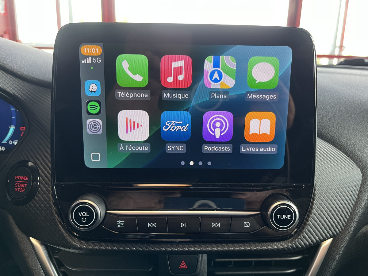 FORD PUMA ST 1,5 200  PHASE 2 PACK PERFORMANCE DIFFERENTIEL ATTELAGE GPS CAMERA  TOIT PANORAMIQUE FEUX FULL LED HIFI B&O APPLE CAR PLAY PACK HIVER PARK PILOT  KEYLESS BLEU AZURA  ETAT NEUF