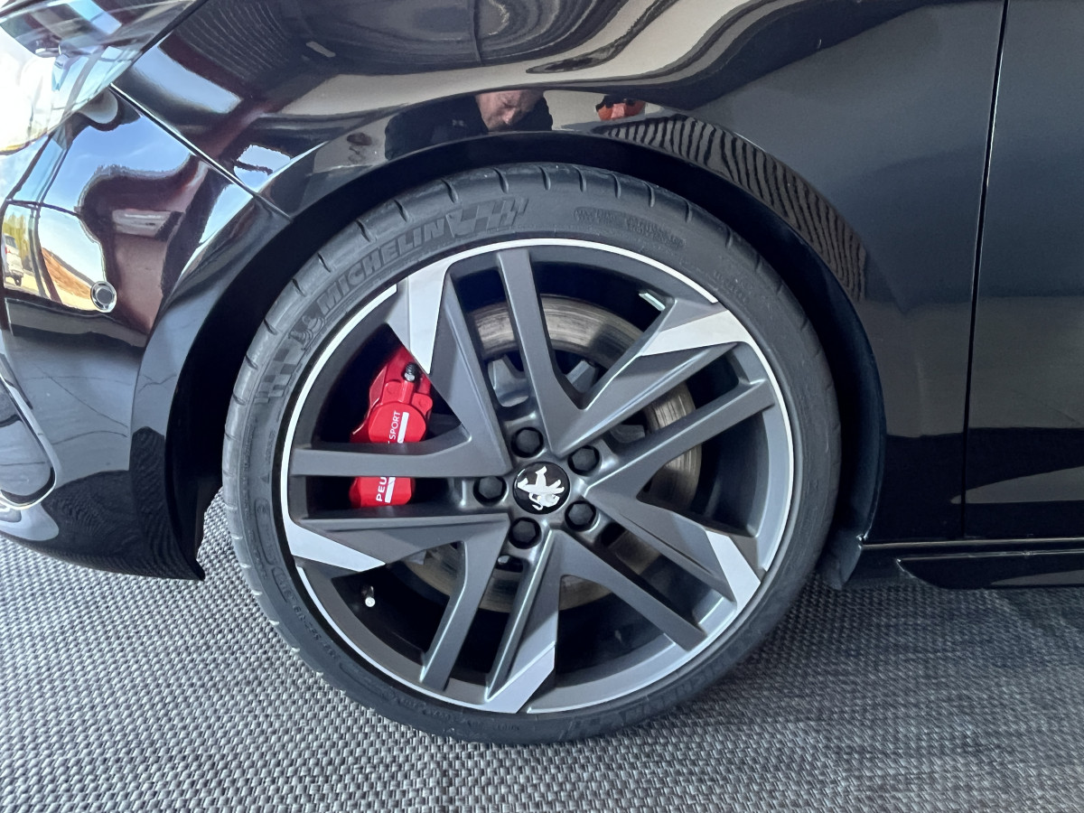 PEUGEOT 308 GTI 1,6 263 PHASE 2 TOIT PANORAMIQUE GPS CAMERA KEYLESS  HIFI DENON REGULATEUR LIMITEUR APPLE CARPLAY DIFFERENTIEL A GLISSEMENT JANTES 19 PARK ASSIST