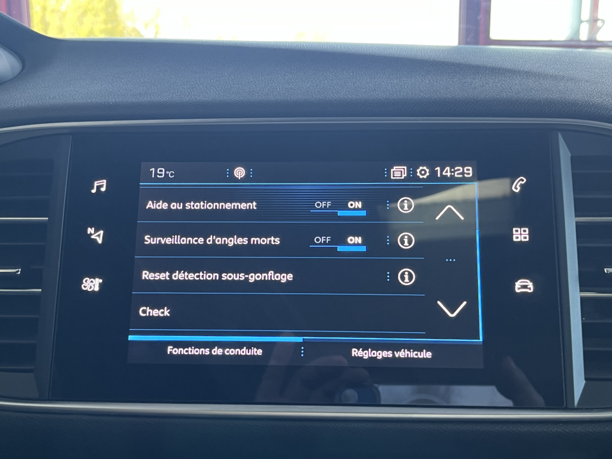 PEUGEOT 308 GTI 1,6 263 PHASE 2 TOIT PANORAMIQUE GPS CAMERA KEYLESS  HIFI DENON REGULATEUR LIMITEUR APPLE CARPLAY DIFFERENTIEL A GLISSEMENT JANTES 19 PARK ASSIST