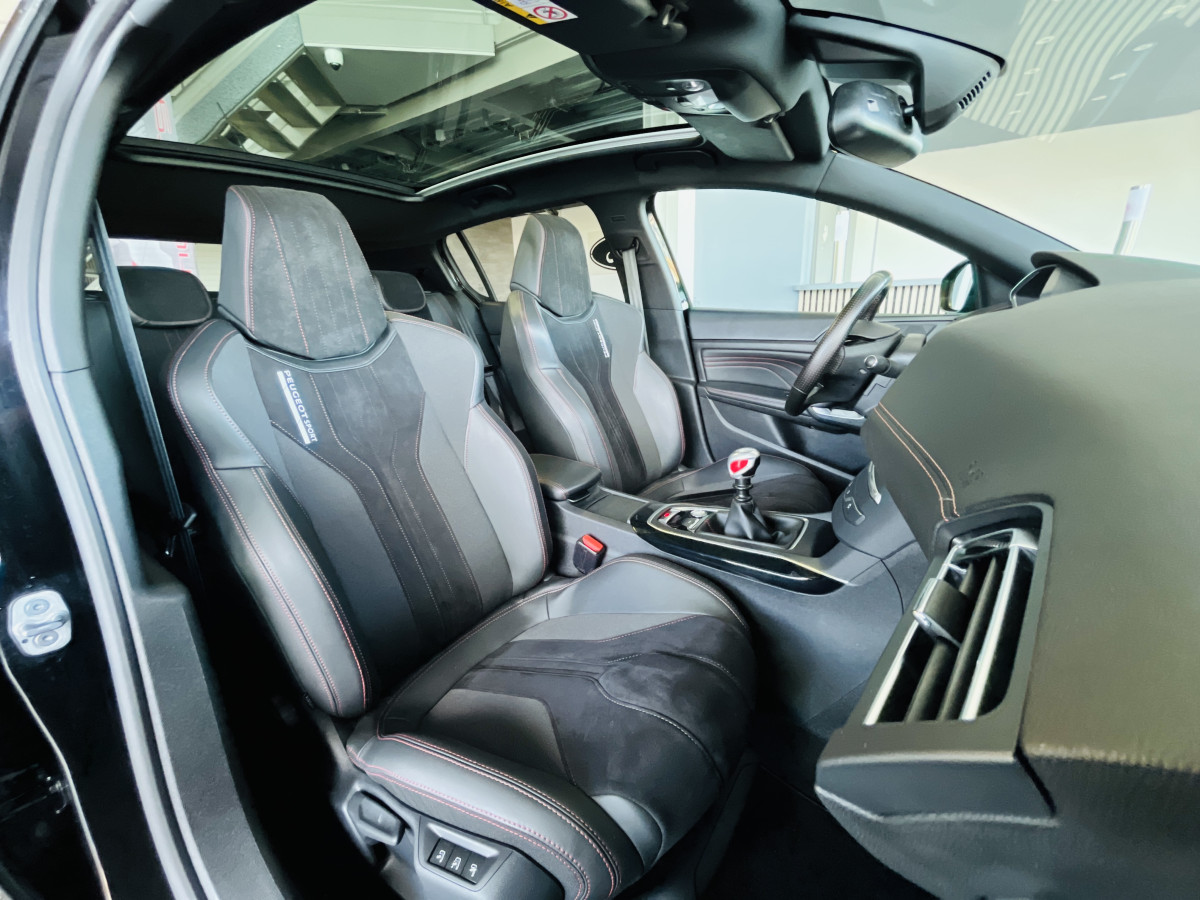 PEUGEOT 308 GTI 1,6 263 PHASE 2 TOIT PANORAMIQUE GPS CAMERA KEYLESS  HIFI DENON REGULATEUR LIMITEUR APPLE CARPLAY DIFFERENTIEL A GLISSEMENT JANTES 19 PARK ASSIST