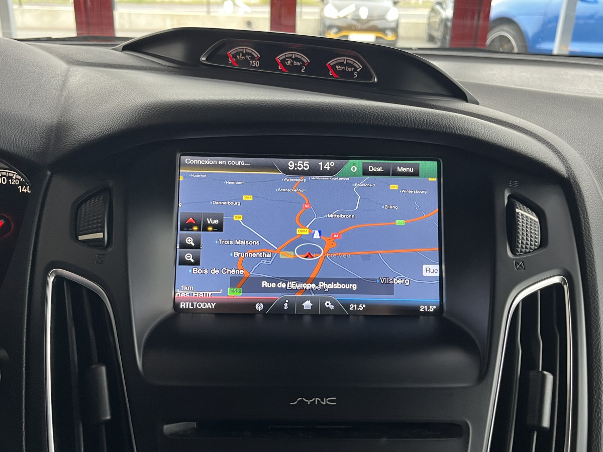 FORD FOCUS ST 2,0 250 PACK PERFORMANCE GPS REGULATEUR LIMITEUR BI-XENON PACK HIVER RECARO KEYLESS PARK PILOT  HIFI SONY BLUETOOTH JANTES 19  EXCELLENT ETAT