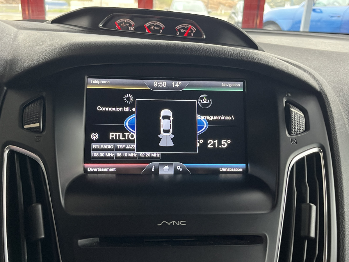 FORD FOCUS ST 2,0 250 PACK PERFORMANCE GPS REGULATEUR LIMITEUR BI-XENON PACK HIVER RECARO KEYLESS PARK PILOT  HIFI SONY BLUETOOTH JANTES 19  EXCELLENT ETAT
