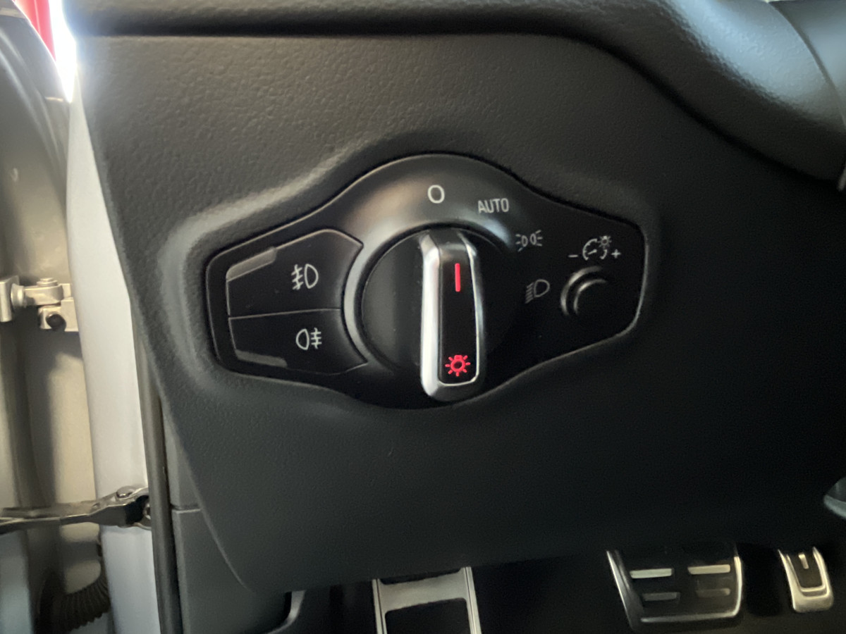 AUDI SQ5 TDI V6 313 QUATTRO BVA8 QUATTRO TOIT PANORAMIQUE  GPS CAMERA KEYLESS HIFI B&O  REGULATEUR  BI-XENON  PACK CARBON  PARK PILOT   DRIVE SELECT JANTE 21 EXCELLENT ETAT