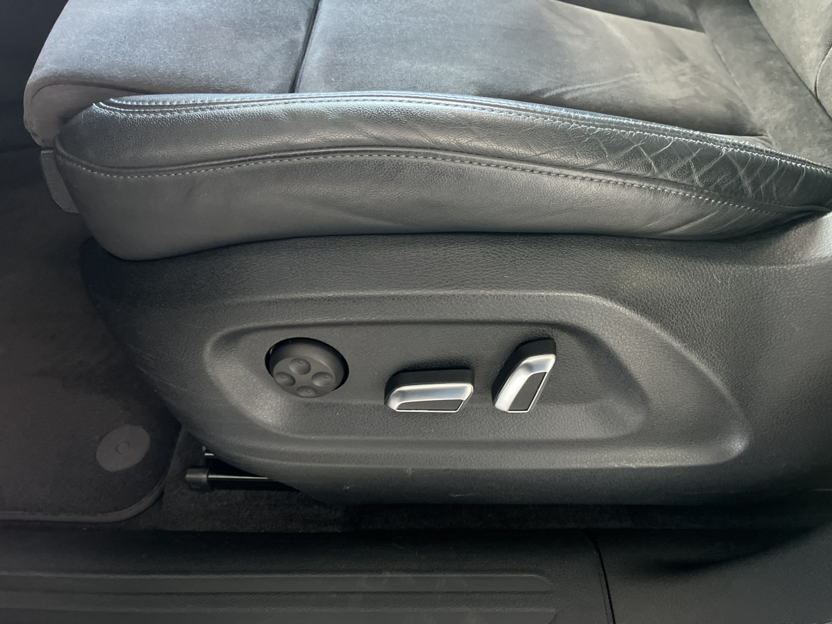 AUDI SQ5 TDI V6 313 QUATTRO BVA8 QUATTRO TOIT PANORAMIQUE  GPS CAMERA KEYLESS HIFI B&O  REGULATEUR  BI-XENON  PACK CARBON  PARK PILOT   DRIVE SELECT JANTE 21 EXCELLENT ETAT