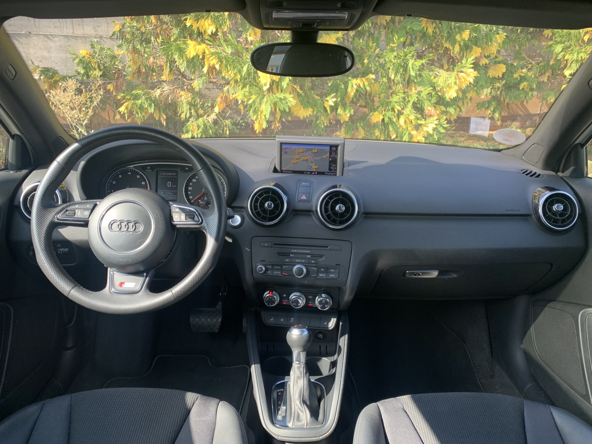 AUDI A1 1,4 TFSI 122 DSG7 FULL S-LINE TOIT PANO KEYLESS GPS