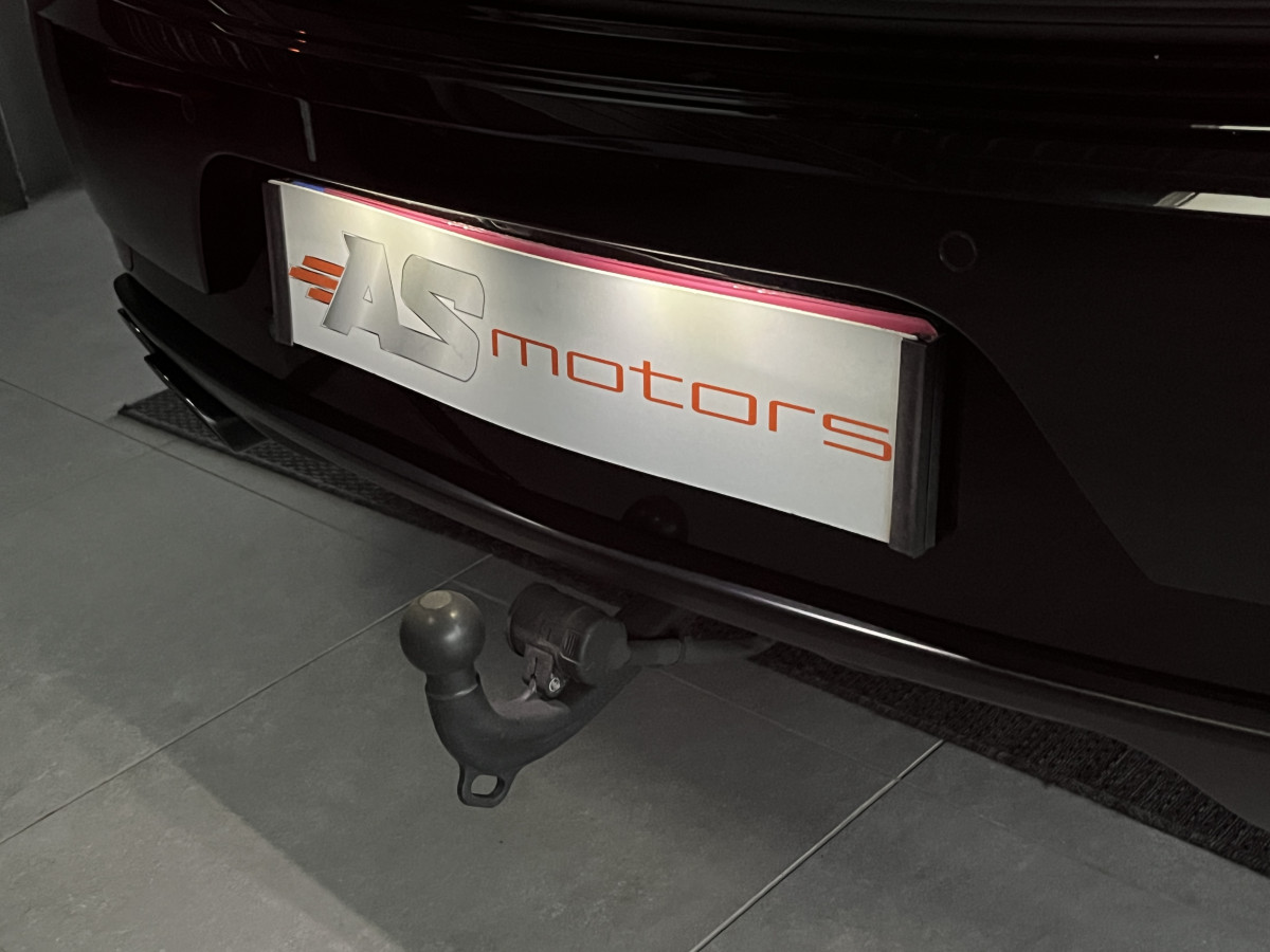 PORSCHE MACAN GTS 3,0 V6 360 4X4 PDK ATTELAGE TOIT PANORAMIQUE  GPS CAMERA 360 APPLE CARPLAY PDLS PLUS  PCM PASM REGULATEUR ADAPTATIF HIFI BURMESTER FEUX FULL LED  PACK CHRONO SPORT JANTES SPORT CLASSIC 21  EXCELLENT ETAT
