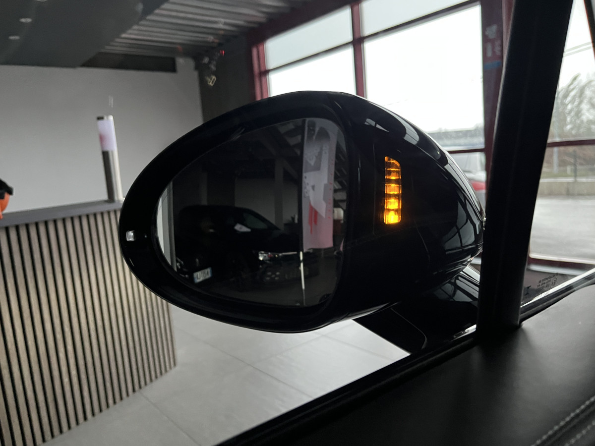 PORSCHE MACAN GTS 3,0 V6 360 4X4 PDK ATTELAGE TOIT PANORAMIQUE  GPS CAMERA 360 APPLE CARPLAY PDLS PLUS  PCM PASM REGULATEUR ADAPTATIF HIFI BURMESTER FEUX FULL LED  PACK CHRONO SPORT JANTES SPORT CLASSIC 21  EXCELLENT ETAT