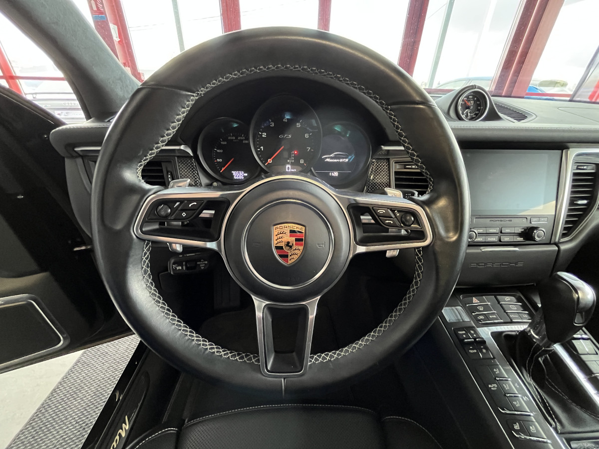 PORSCHE MACAN GTS 3,0 V6 360 4X4 PDK ATTELAGE TOIT PANORAMIQUE  GPS CAMERA 360 APPLE CARPLAY PDLS PLUS  PCM PASM REGULATEUR ADAPTATIF HIFI BURMESTER FEUX FULL LED  PACK CHRONO SPORT JANTES SPORT CLASSIC 21  EXCELLENT ETAT