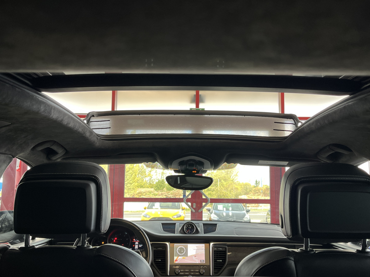 PORSCHE MACAN GTS 3,0 V6 360 4X4 PDK ATTELAGE TOIT PANORAMIQUE  GPS CAMERA 360 APPLE CARPLAY PDLS PLUS  PCM PASM REGULATEUR ADAPTATIF HIFI BURMESTER FEUX FULL LED  PACK CHRONO SPORT JANTES SPORT CLASSIC 21  EXCELLENT ETAT