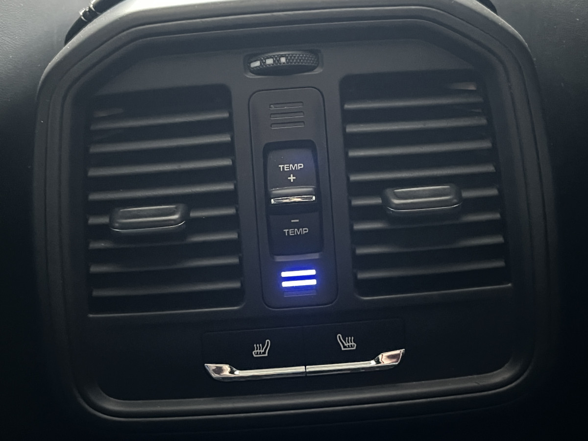PORSCHE MACAN GTS 3,0 V6 360 4X4 PDK ATTELAGE TOIT PANORAMIQUE  GPS CAMERA 360 APPLE CARPLAY PDLS PLUS  PCM PASM REGULATEUR ADAPTATIF HIFI BURMESTER FEUX FULL LED  PACK CHRONO SPORT JANTES SPORT CLASSIC 21  EXCELLENT ETAT