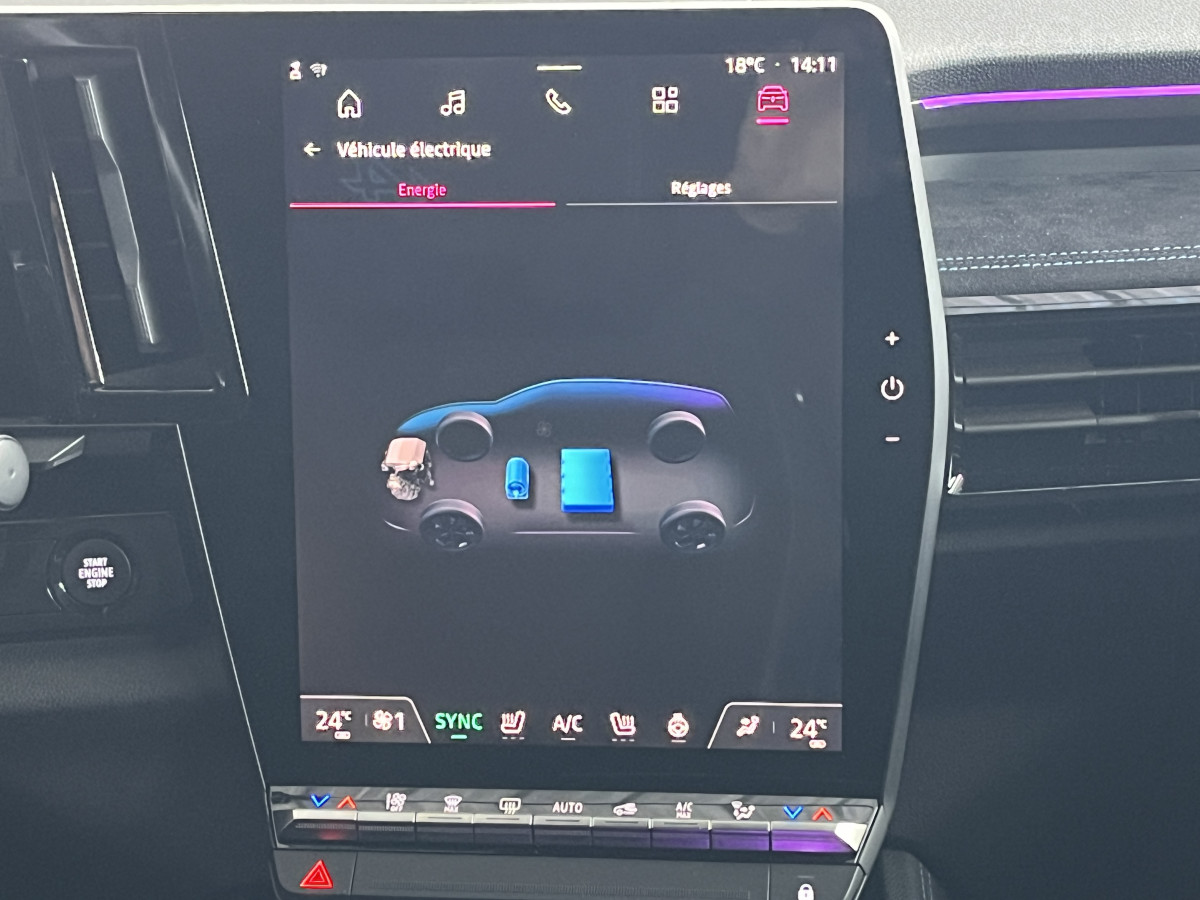 RENAULT AUSTRAL ICONIC ESPRIT ALPINE E-TECH FULL HYBRID 200 ATTELAGE GPS CAMERA 360 KEYLESS APPLE CARPLAY REGULATEUR ADAPTATIF LIMITEUR FULL LED VISION PARK PILOT AV-AR JANTES 20 EXCELLENT ETAT