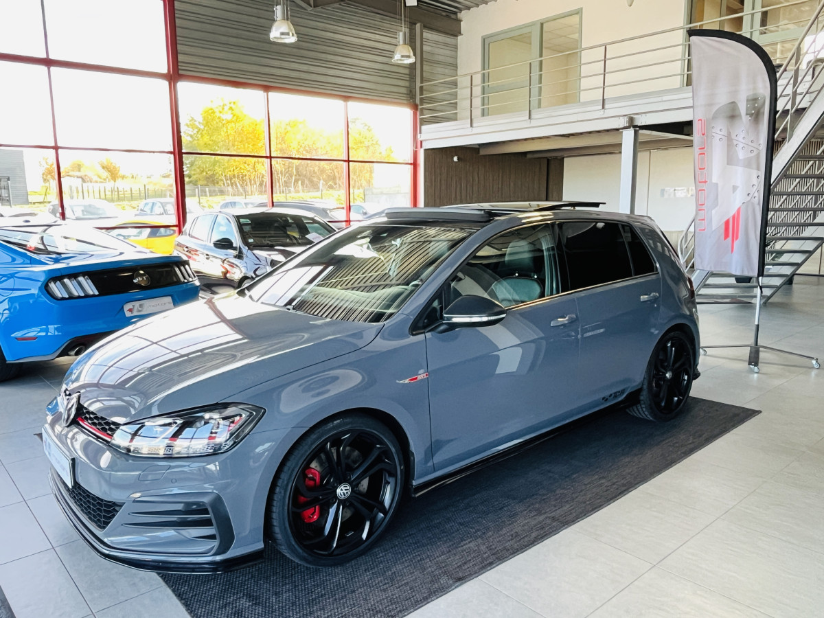 VW GOLF 7 GTI TCR  2,0 TSI 290 DSG7 TOIT PANORAMIQUE OUVRANT  GPS CAMERA  ACC DCC DIGITAL COCKPIT KEYLESS REGULATEUR ADAPTATIF LIMITEUR  FULL LED JANTES 19  EXCELLENT ETAT