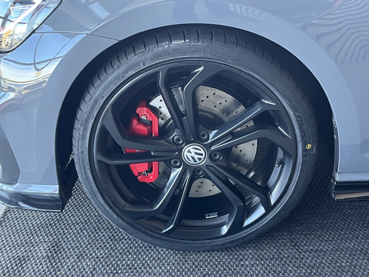 VW GOLF 7 GTI TCR  2,0 TSI 290 DSG7 TOIT PANORAMIQUE OUVRANT  GPS CAMERA  ACC DCC DIGITAL COCKPIT KEYLESS REGULATEUR ADAPTATIF LIMITEUR  FULL LED JANTES 19  EXCELLENT ETAT