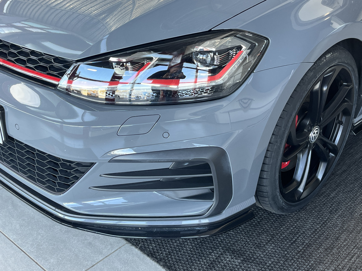 VW GOLF 7 GTI TCR  2,0 TSI 290 DSG7 TOIT PANORAMIQUE OUVRANT  GPS CAMERA  ACC DCC DIGITAL COCKPIT KEYLESS REGULATEUR ADAPTATIF LIMITEUR  FULL LED JANTES 19  EXCELLENT ETAT