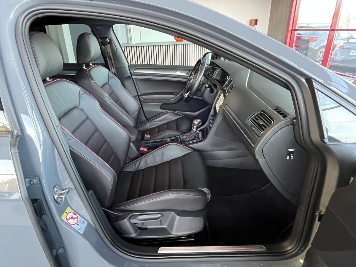 VW GOLF 7 GTI TCR  2,0 TSI 290 DSG7 TOIT PANORAMIQUE OUVRANT  GPS CAMERA  ACC DCC DIGITAL COCKPIT KEYLESS REGULATEUR ADAPTATIF LIMITEUR  FULL LED JANTES 19  EXCELLENT ETAT