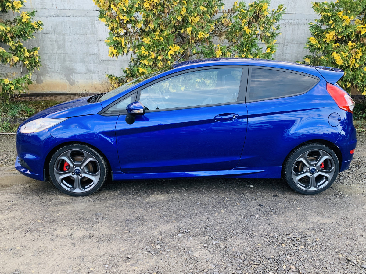 FORD FIESTA ST 1,6 TURBO 182 PACK PERF GPS CAMERA