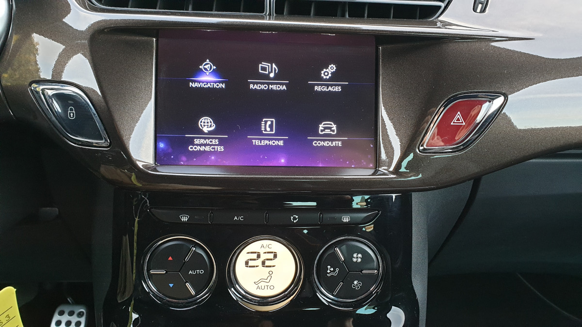 CITROEN DS3 1,2 THP 130 SPORT CHIC GPS REGULATEUR BLUETOOTH CAMERA