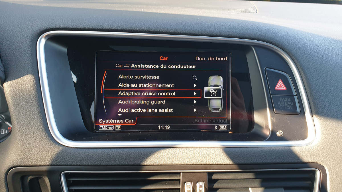 AUDI SQ5 3,0 V6 TDI 326 COMPETITION QUATTRO GPS CAMERA TOIT PANORAMIQUE ATTELAGE