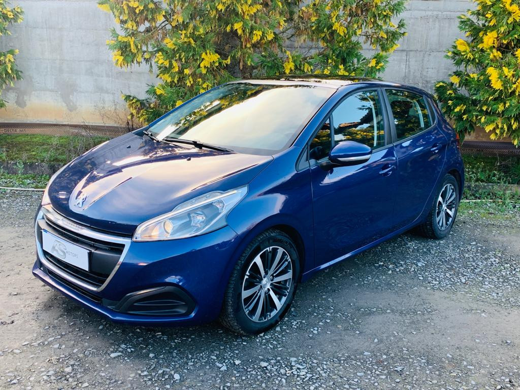 PEUGEOT 208 HDI 100 TYPE ALLURE