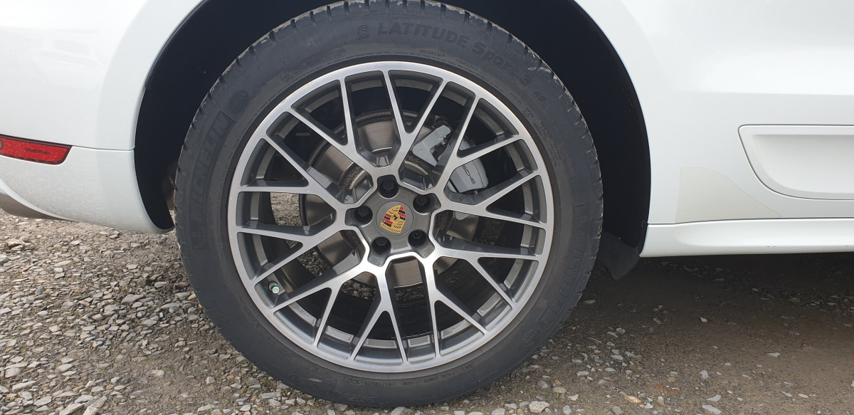Porsche macan s v6 tdi 258 pdk7 gps attelage regulateur camera toit pano etat proche du neuf