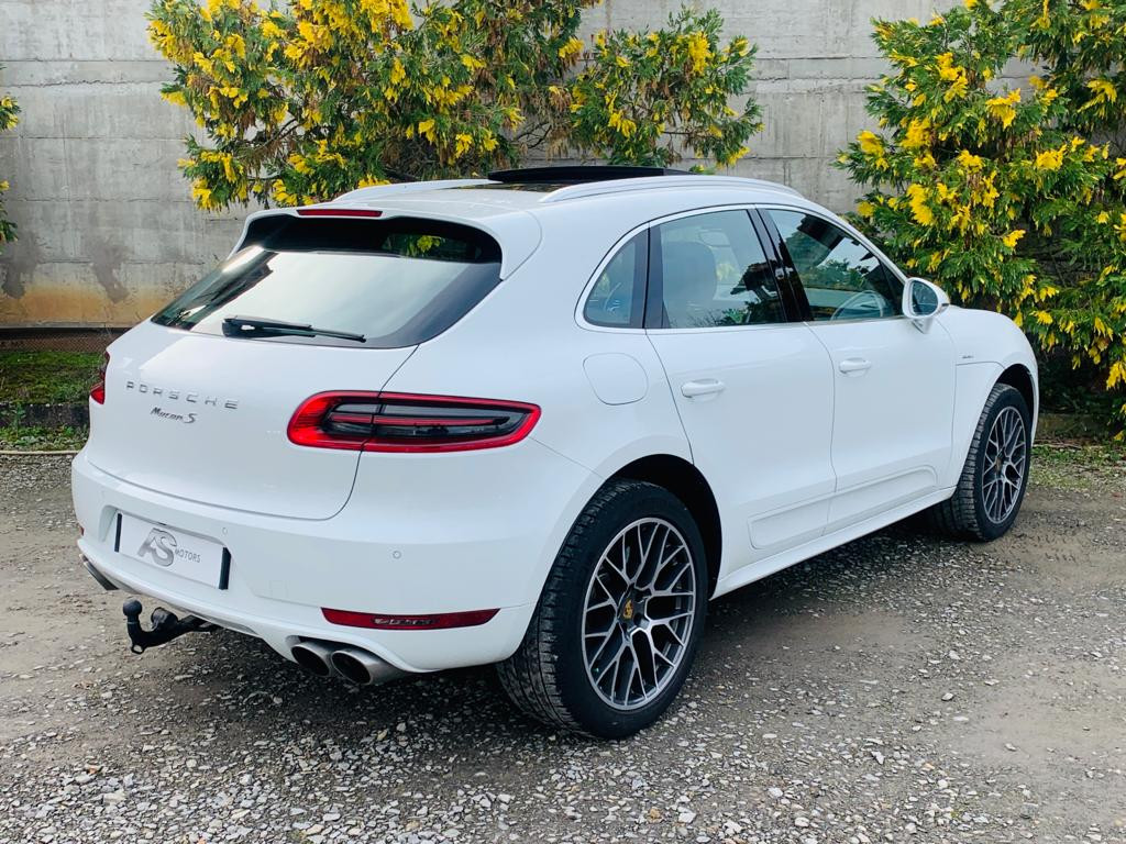 Porsche macan s v6 tdi 258 pdk7 gps attelage regulateur camera toit pano etat proche du neuf