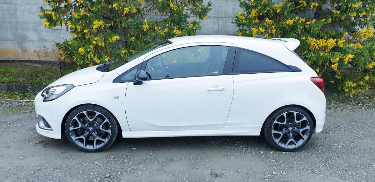 OPEL CORSA OPC 1,6 TURBO 207 PACK PERFORMANCE