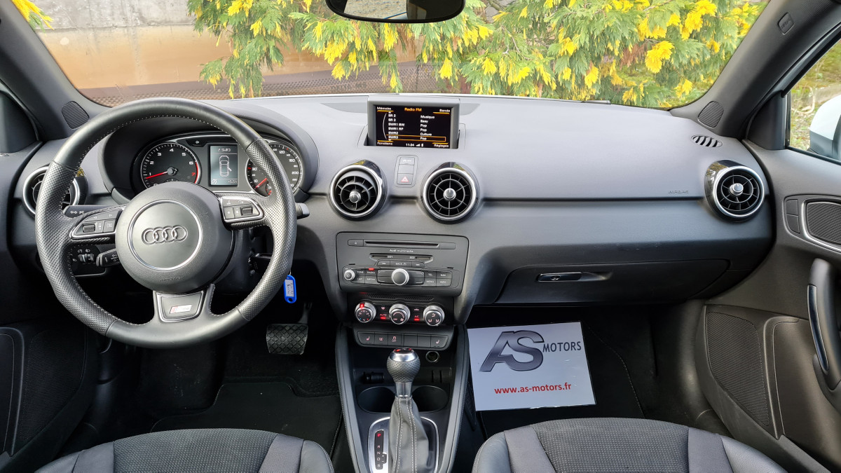 AUDI A1 1,4 TFSI 122 DSG7 FULL S-LINE REGULATEUR BLUETOOTH