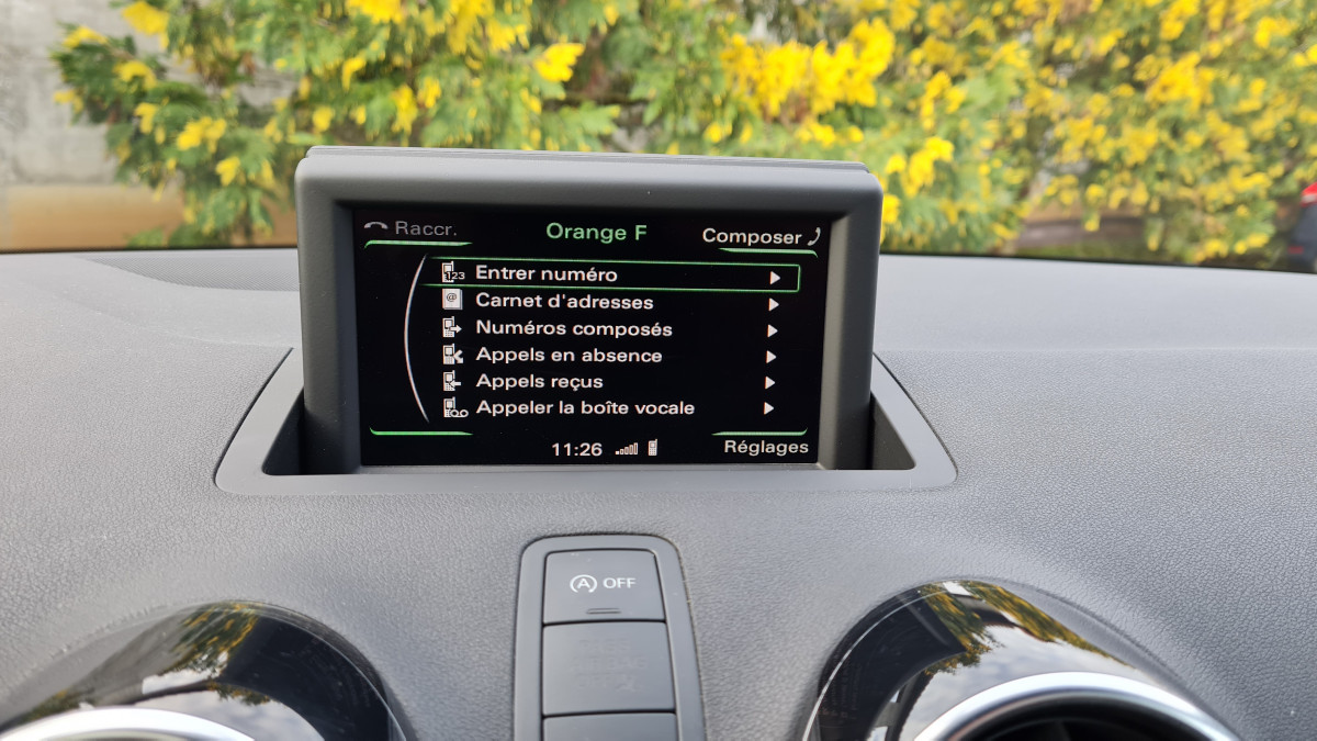 AUDI A1 1,4 TFSI 122 DSG7 FULL S-LINE REGULATEUR BLUETOOTH