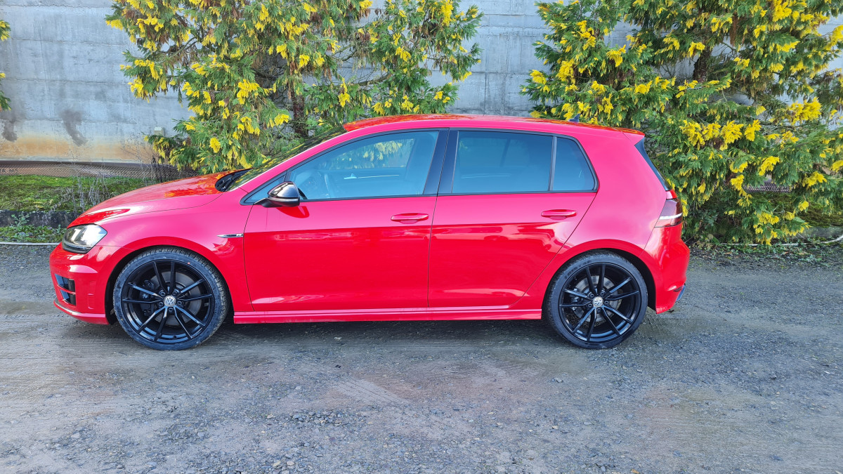 VOLKSWAGEN GOLF 7  R 300 DSG6 GPS  BLUETOOTH  ACC DCC KEY-LESS