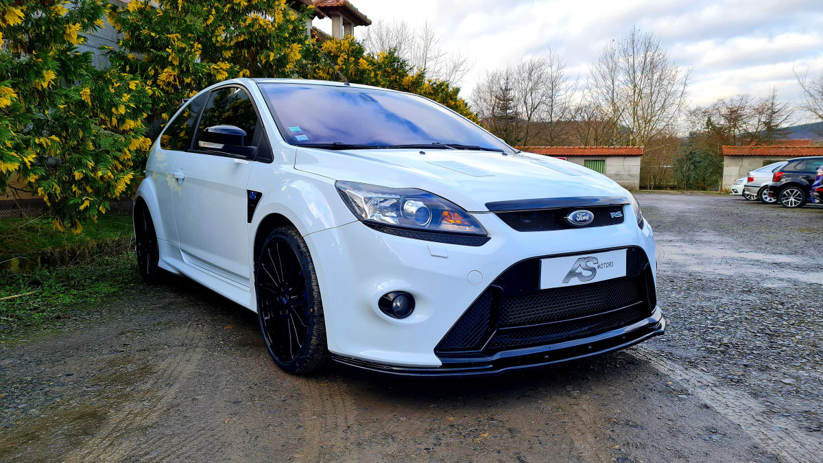 FORD FOCUS RS 2.5 T 305 RECARO