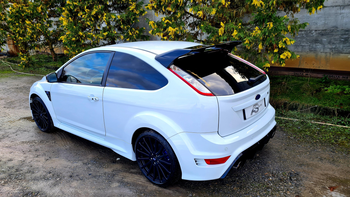 FORD FOCUS RS 2.5 T 305 RECARO