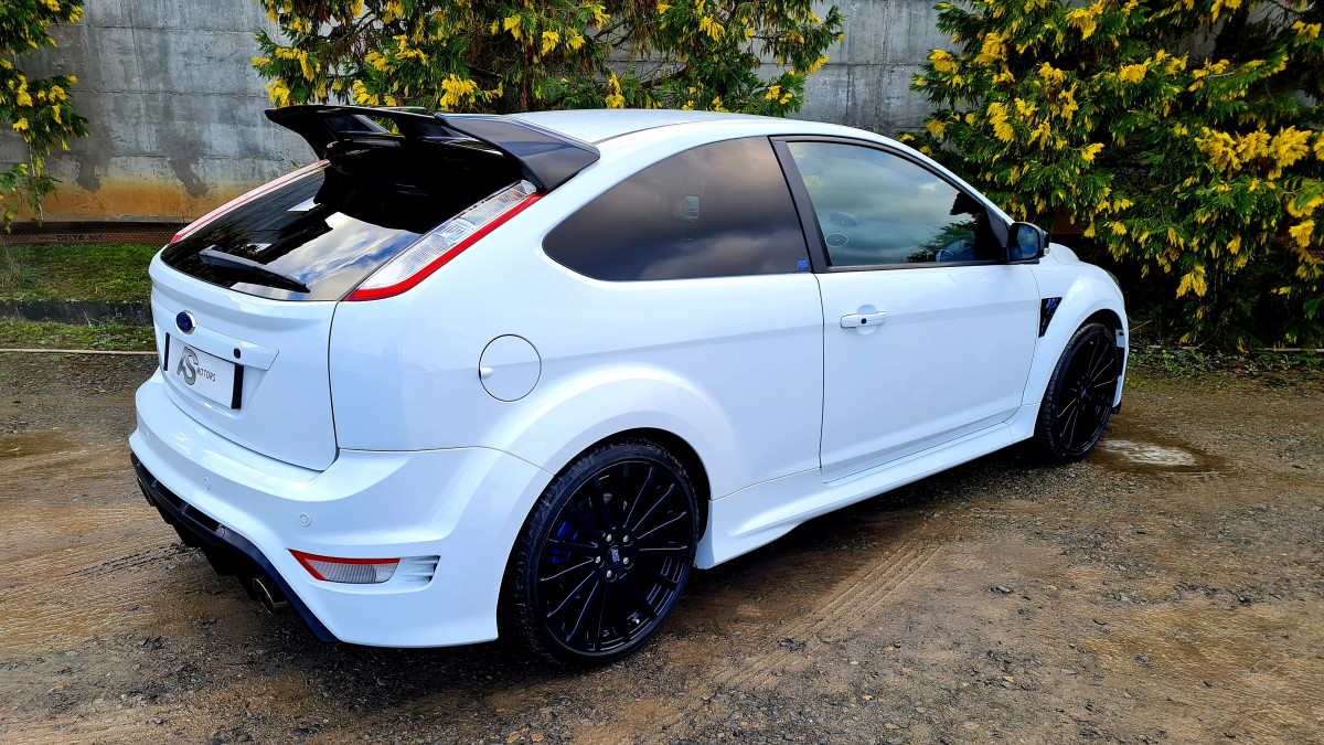 FORD FOCUS RS 2.5 T 305 RECARO