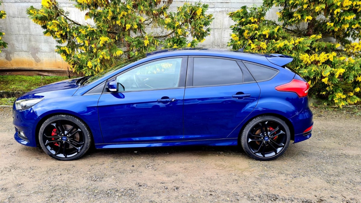 FORD  FOCUS 2,0 ECOBOOST 250 ST