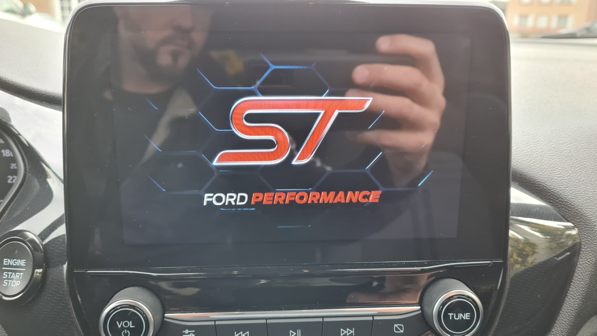 FORD FIESTA ST 200 1,5 TURBO PACK PERFORMANCE REGULATEUR CARPLAY DRIVE MODE